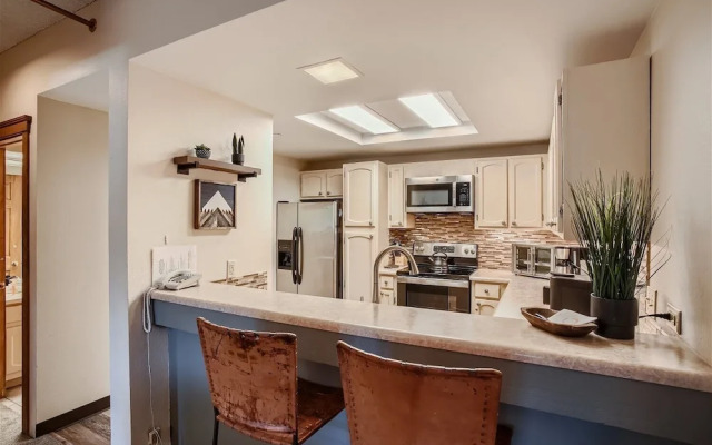 Your Next Vacay at Peak 9 Ski-in/ski-out