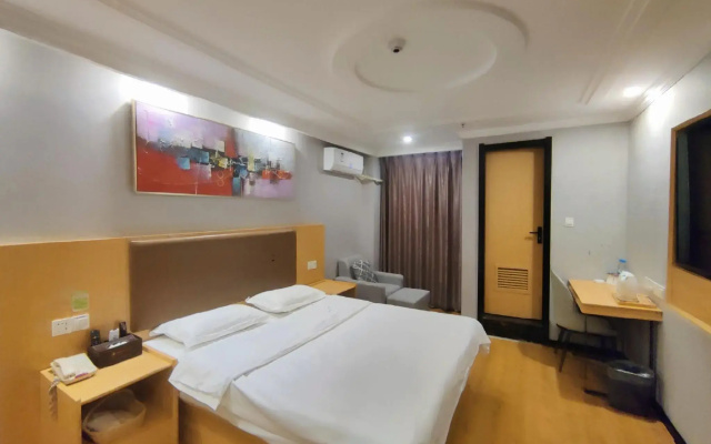 GreenTree Inn Anhui Fuyang Railway Station W XianGYAng Road Business Hotel