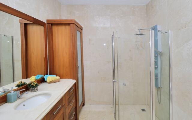 Armon Eilat