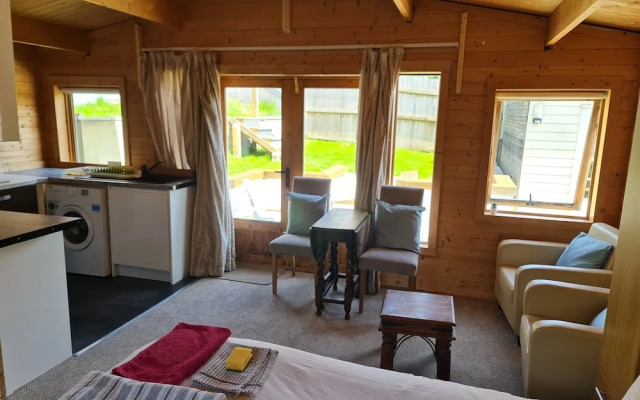 Pet Friendly Private Cabin Town Eurotunnel Beach