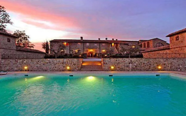 Villa Le Beringhe Wine Pool & Relax