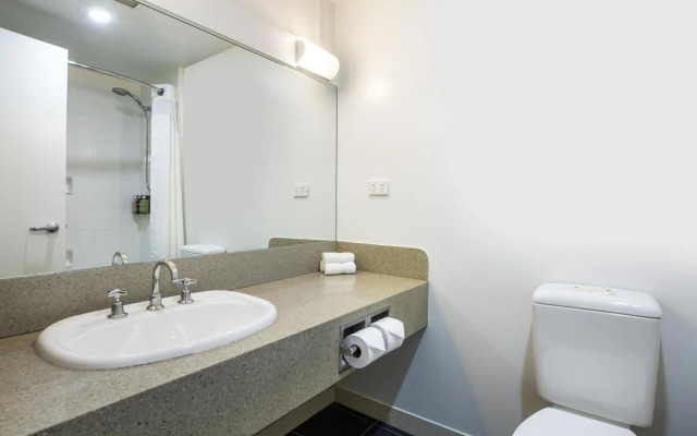 Holiday Inn Melbourne Airport by IHG