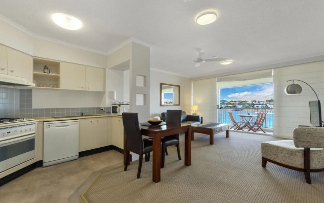Goldsborough Place Apartments