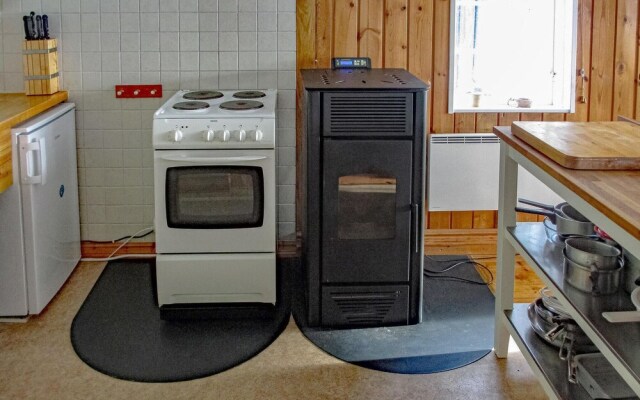Beautiful Home in Bräcke With 3 Bedrooms and Wifi