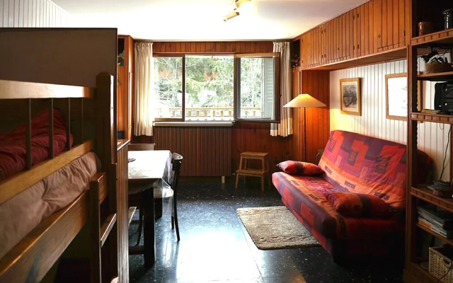 Studio 4 People Exposed East