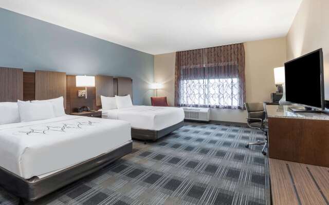 La Quinta Inn & Suites by Wyndham Aberdeen-APG