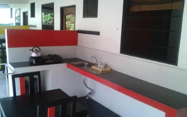 Ari Home Stay