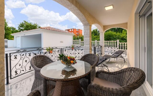 Nice Home in Buje With Wifi and 2 Bedrooms