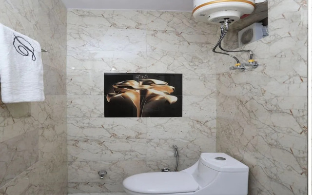 OYO 10877 Hotel R K Residency