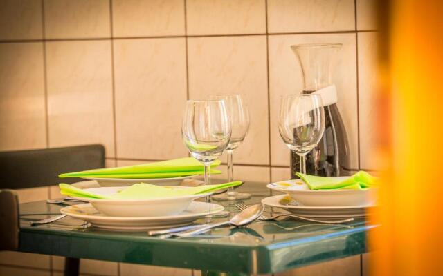 Apartments Emil Zora