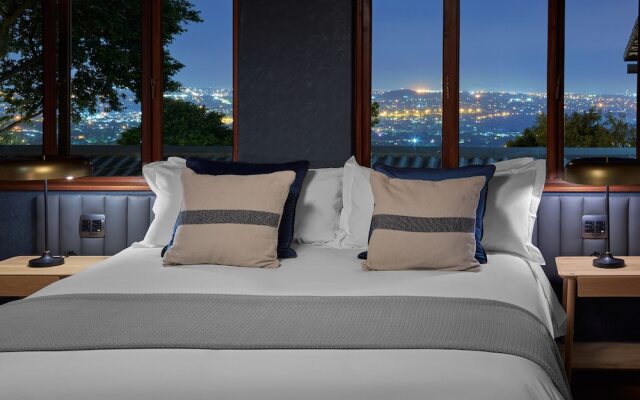 The Cliffside Boutique Getaway