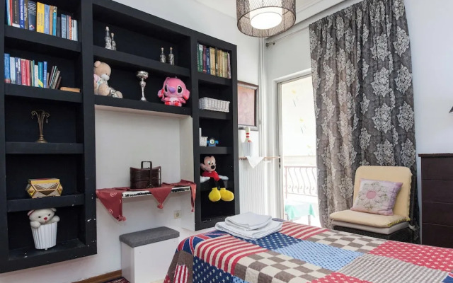 Urban Cosy 2 Bd Apt Near Metro w Balcony