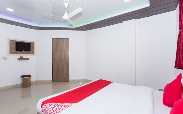 OYO 12935 Hotel Shrushti Inn