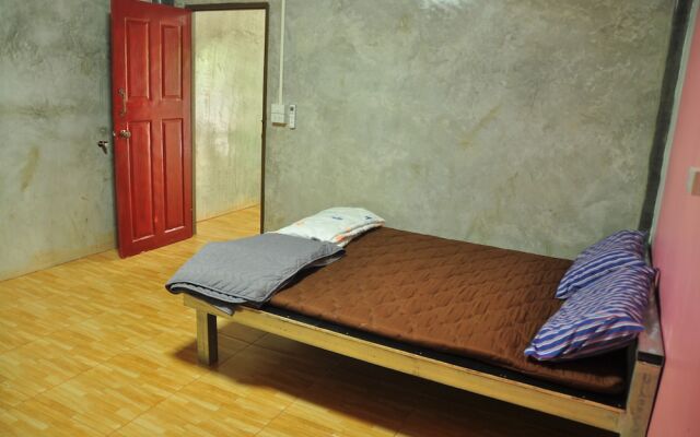 HomeStay Baan Suan Mea Ta