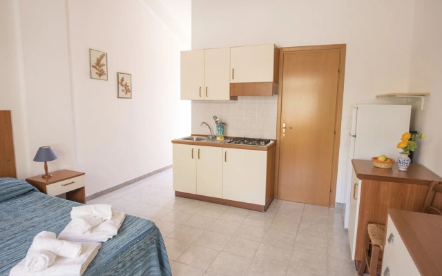 Studio 200 Meters From the Sea, Wifi, Self Catering