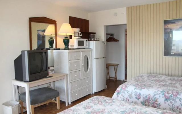 Beach Colony Motel