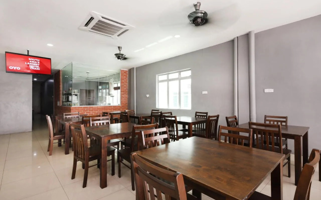 OYO 774 Hotel Iskandar