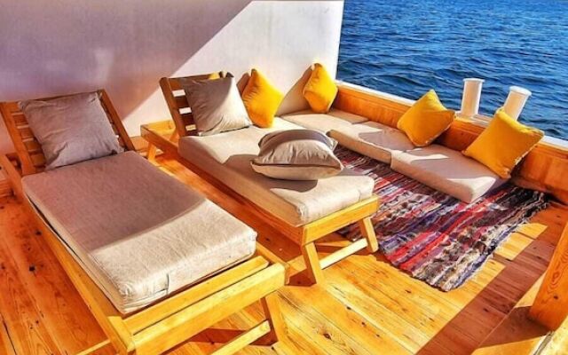 Dahabiya Nile Sailing