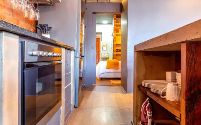 10 Oyster Walk