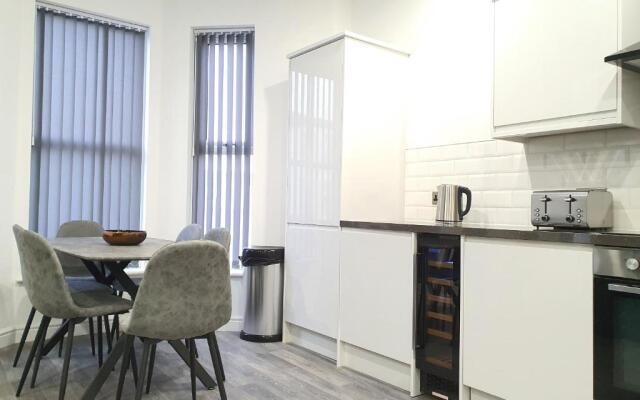 Dysa Banks Apartments