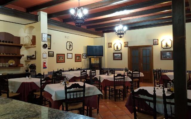 Hostal Restaurante el Lirio