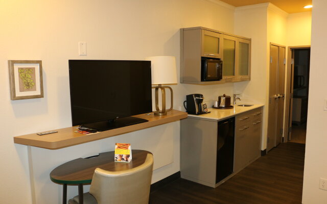 Holiday Inn & Suites McKinney - N Allen by IHG