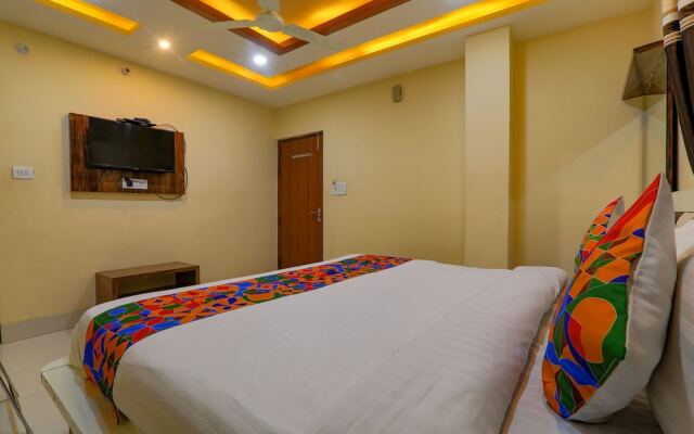 Hotel Shree Galaxy by OYO Rooms
