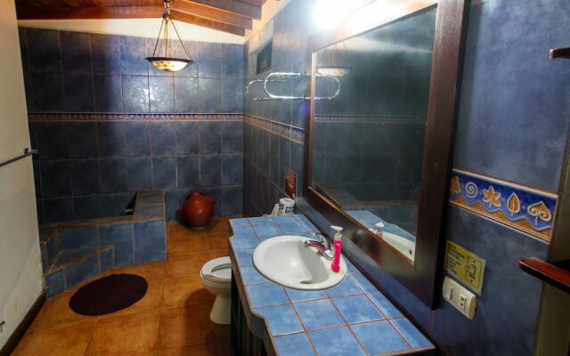 Tamarindo Backpackers