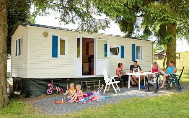Mobile Home With Heated Pool