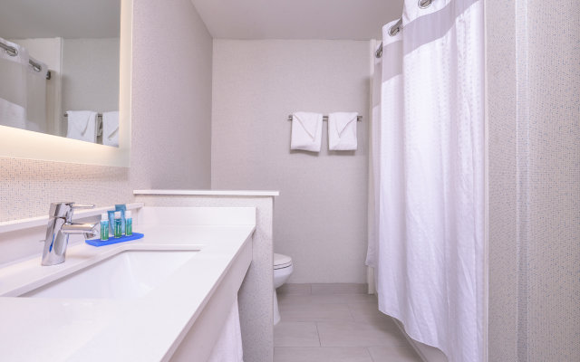 Holiday Inn Express Hotel & Suites Southfield - Detroit