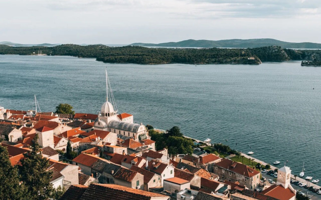 Deluxe City Room For 2 Free Parking