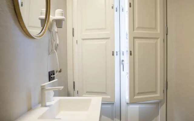 Comedias Rooms Hotel