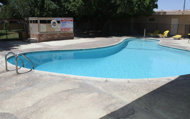 Brunner's Inn & Suites