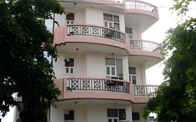 The Blooms Hotel