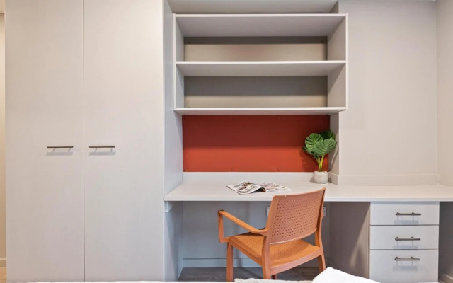 Fabulous Large City Centre 6BR Apartment -sleeps 6