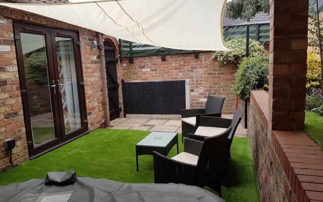 1 The Mews
