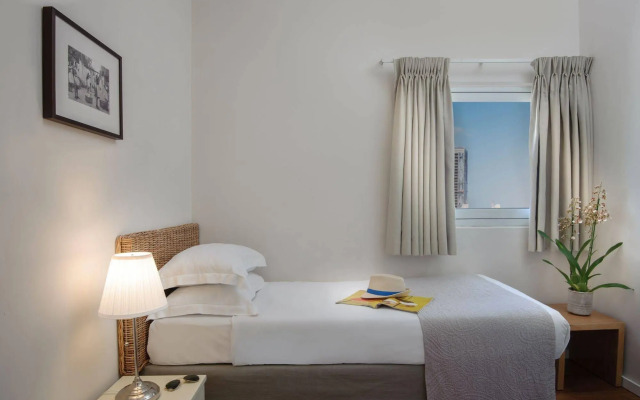 Dizengoff Suites Hotel