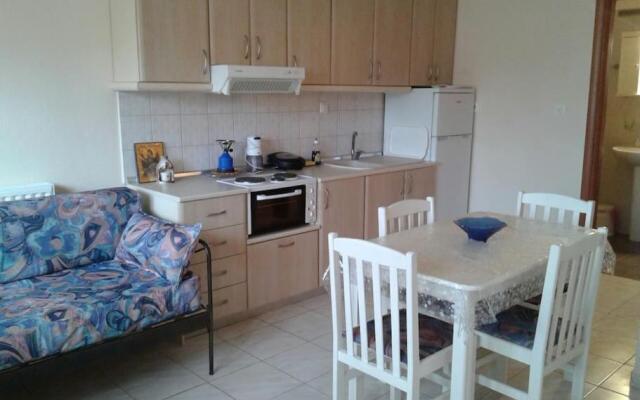 EVRIDIKI Home 50m from the beach