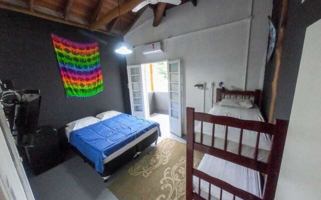 Hostel Caiçara Maresias