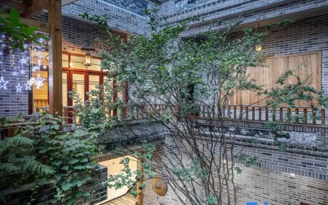 Street town, four-dimensional home