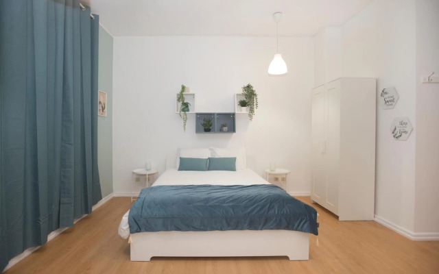 Bonsai Apartment III