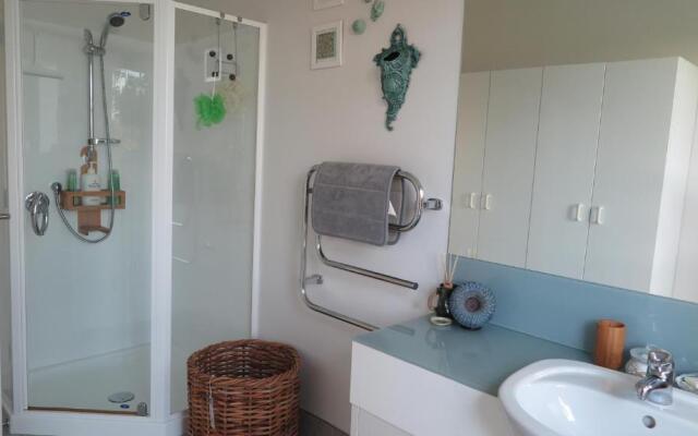 Kaka Lodge at Kotare House