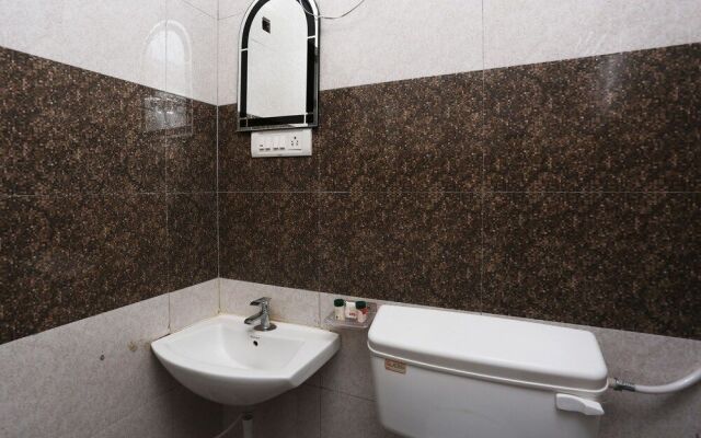 OYO 8387 Hotel Shri Kalyan