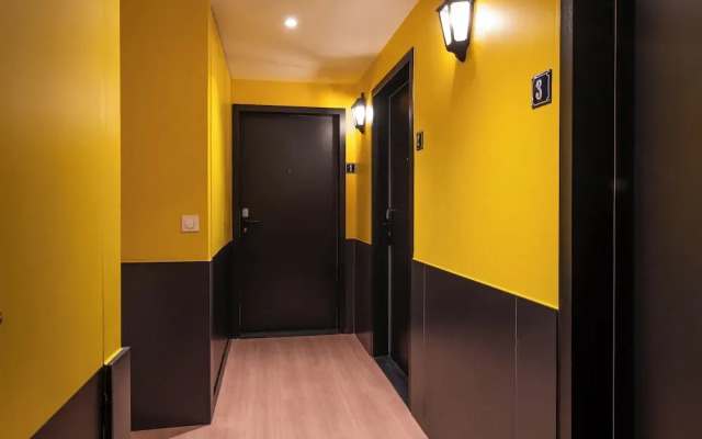 West Paris Suite