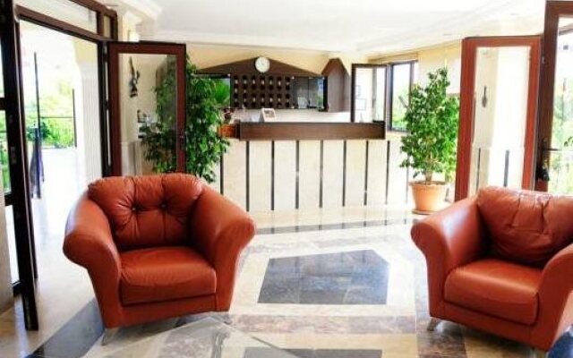 Las Palmeras Hotel