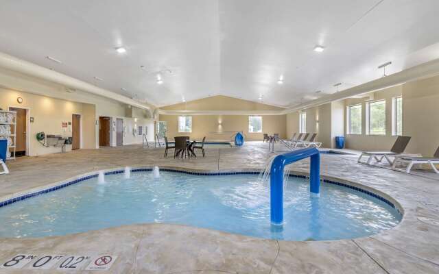 Comfort Suites Lake Geneva East