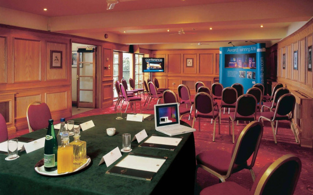 York Pavilion Hotel, Sure Hotel Collection by Best Western