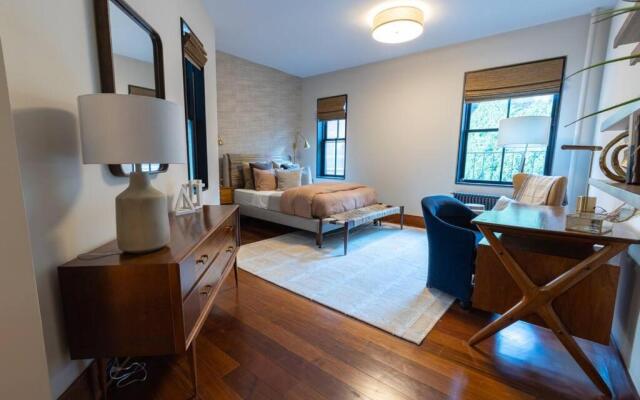 E10-3 I 3BR 2 5 BATHS Designer East Village Townhouse TRIPLEX