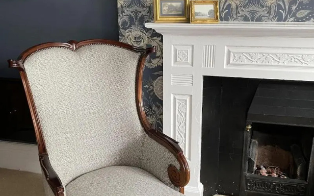 Plas Dinas Country House