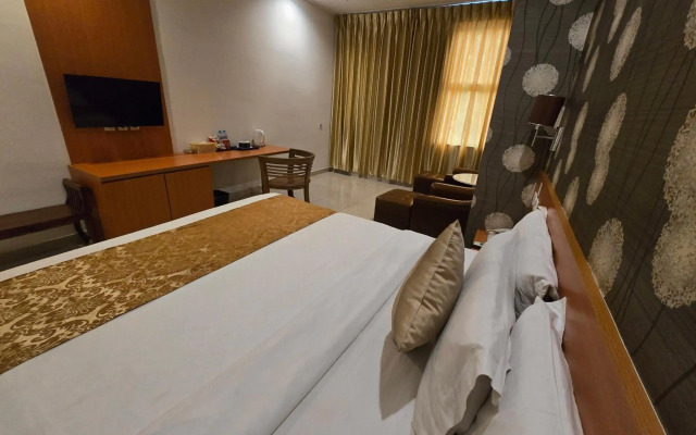 Marilyn Hotel Serpong